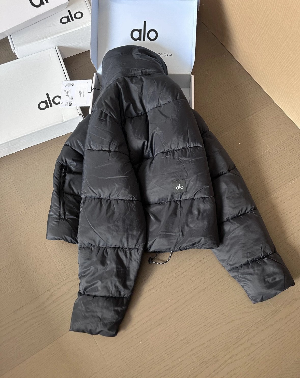 Alo yoga bomber jackets nieuw, Kleding | Dames, Ophalen of Verzenden, Nieuw, Zwart