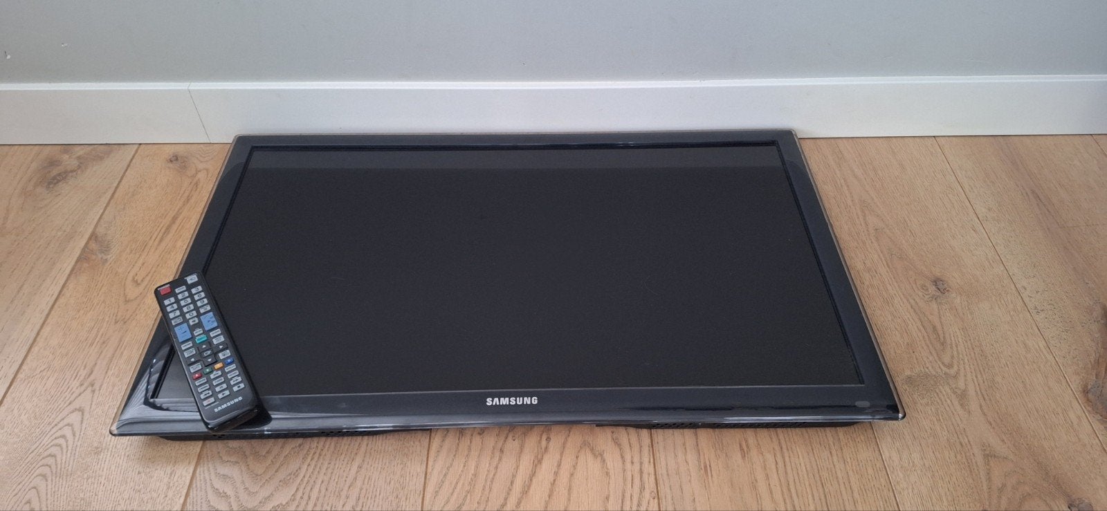 Samsung TV met afstandsbediening, Gebruikt, 50 Hz, Ophalen of Verzenden, Samsung