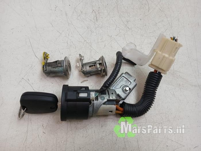 Kontaktslot + Sleutel van een Renault Scenic, Gebruikt, -, Renault, -