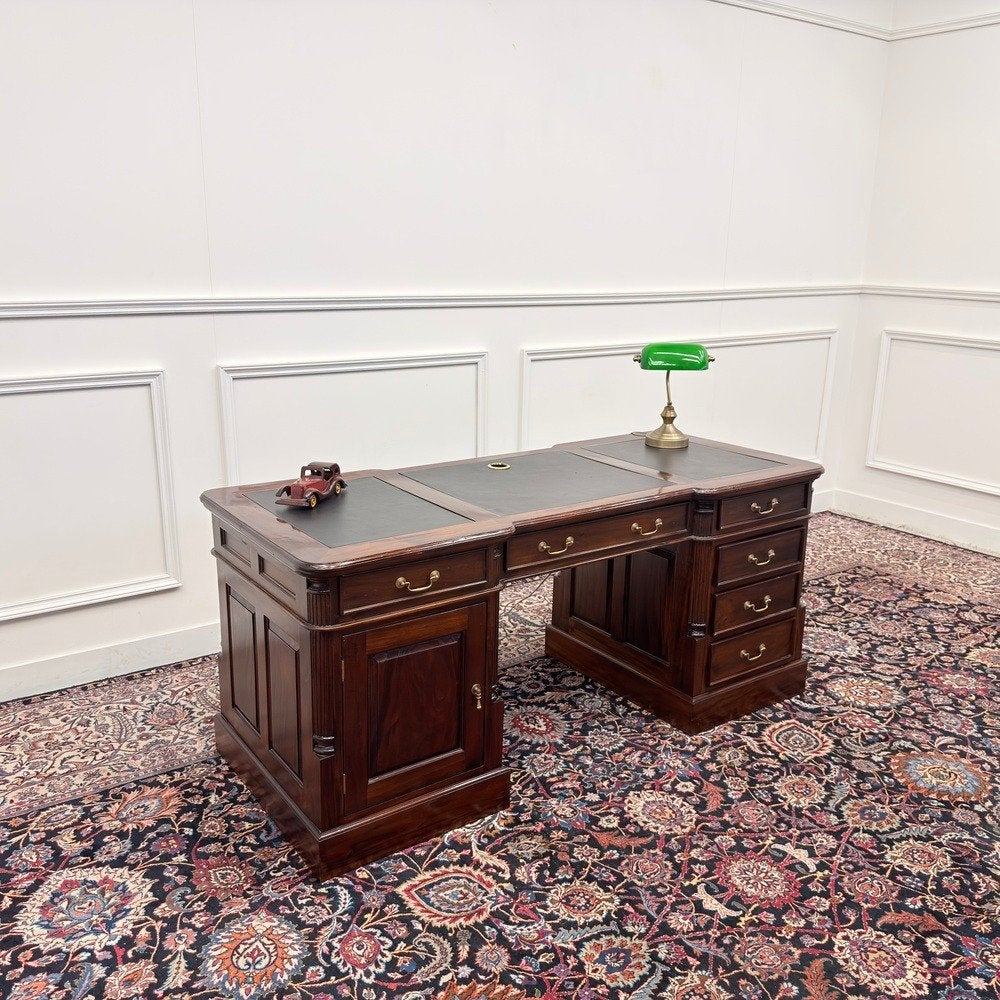 Klassiek Engels Chesterfield Bureau, Antiek en Kunst, Ophalen