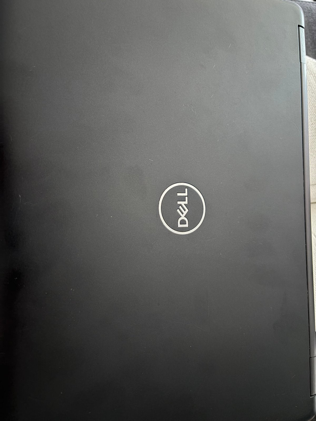 Dell Latitude 5490 - Core i5 met oplader, Ophalen, Gebruikt, Met videokaart, 2 tot 3 Ghz
