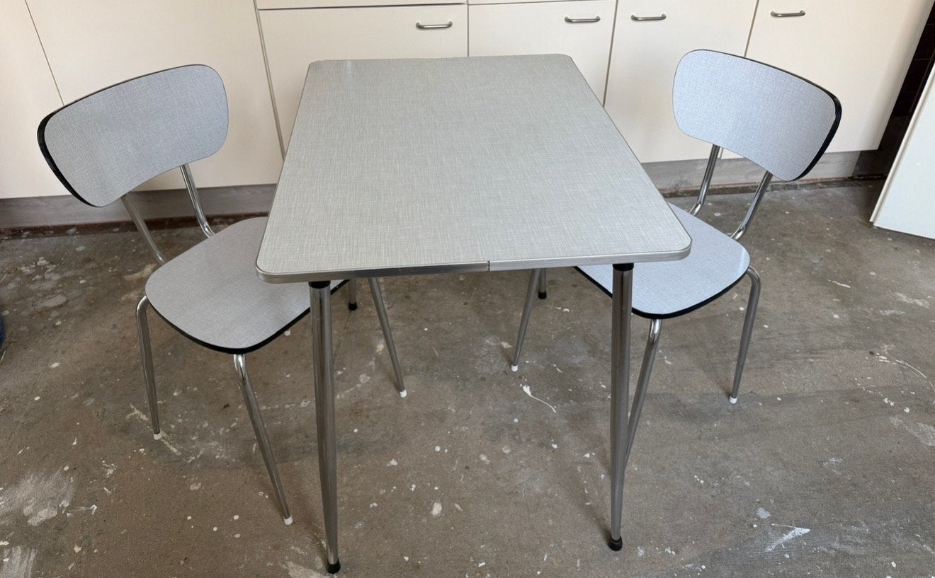 Vintage eettafel met twee stoelen - Jaren '60 stijl, Ophalen, Gebruikt, 100 tot 150 cm, Tot twee personen