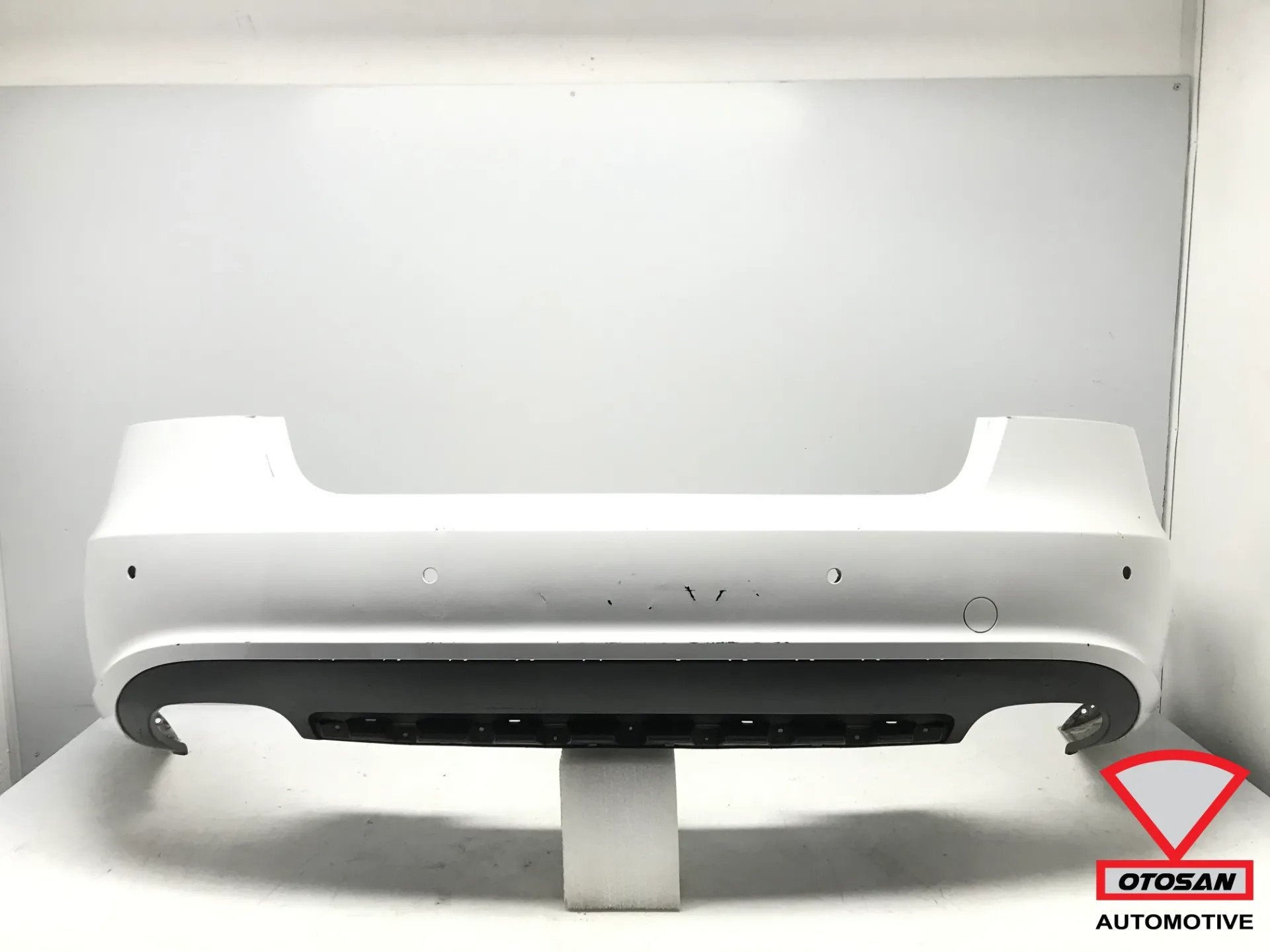 Audi A5 S5 8T Sportback Achterbumper Bumper 4xPDC Origineel!, Gebruikt, AUDI AG, Auto-Union-Strasse 1
85045  Ingolstadt, DE, Kundenbetreuung@audi.de