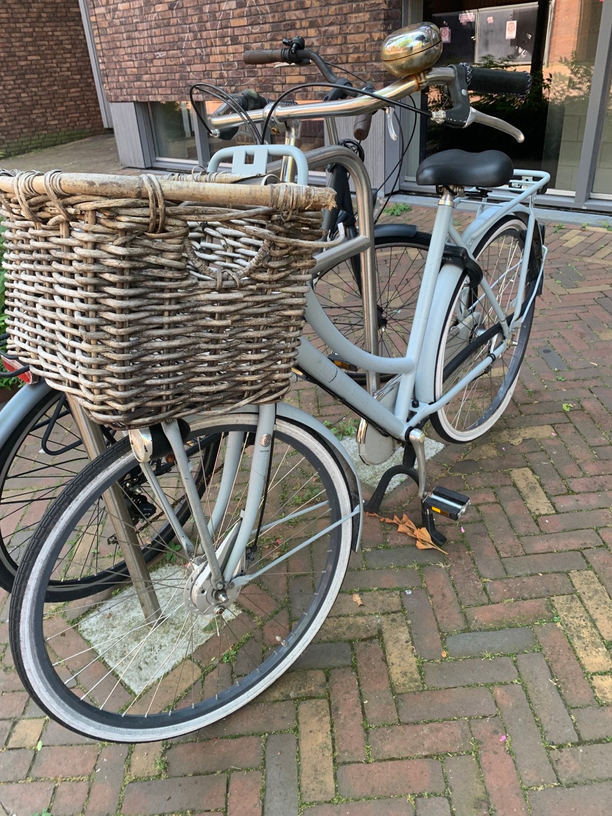 Lichtblauwe damesfiets met mand - Ideaal voor stadsritten, Gebruikt, Velgrem, 50 tot 53 cm, Ophalen