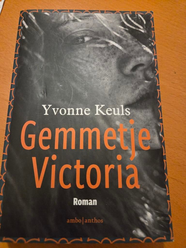 Gemmetje Victoria - Yvonne Keuls (Roman), Ophalen of Verzenden, Zo goed als nieuw, Yvonne Keuls, Nederland