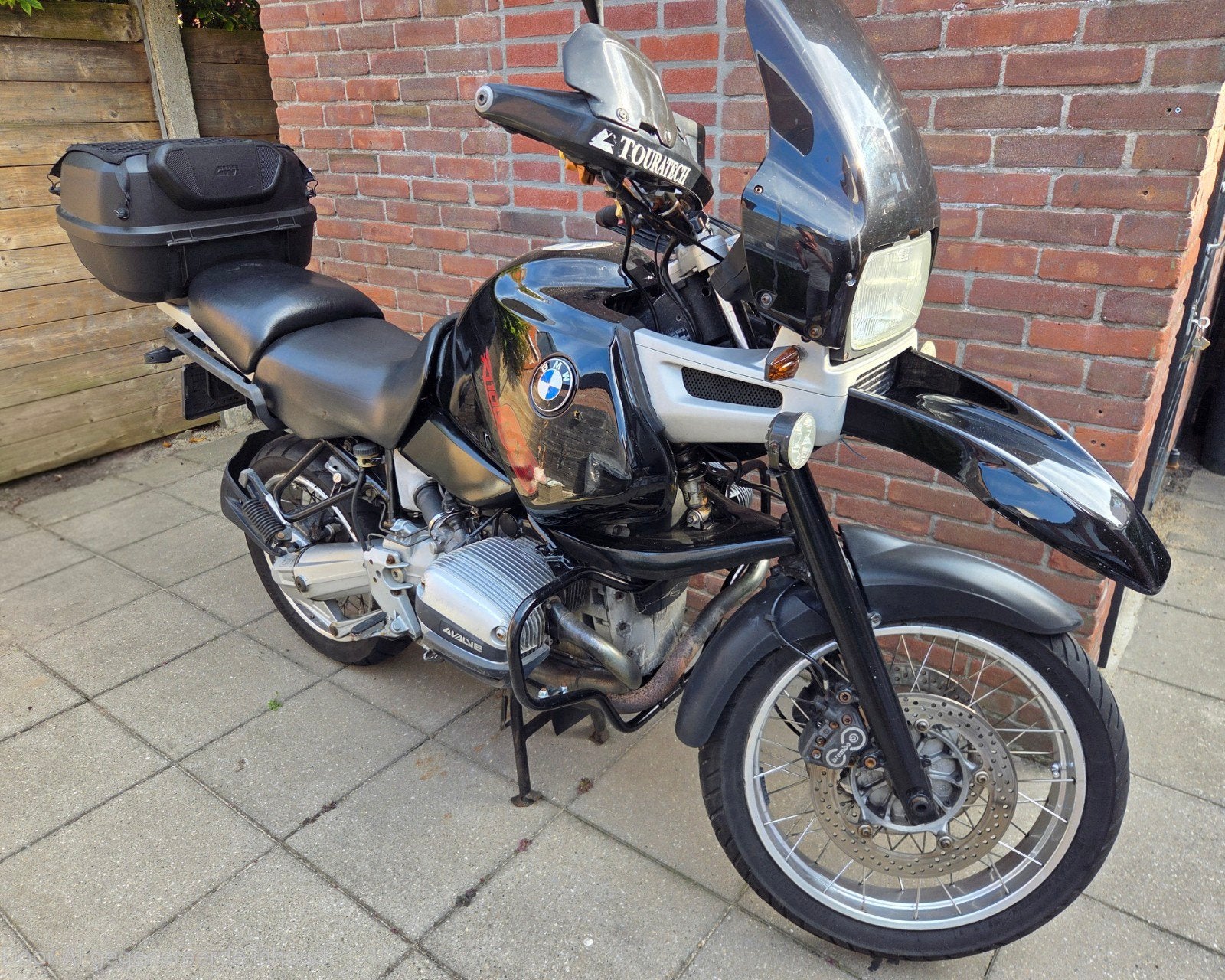Zwarte BMW R1100GS, Motoren, Cardan-aandrijving, 2 cilinders, Motorrijbewijs A, Gebruikt