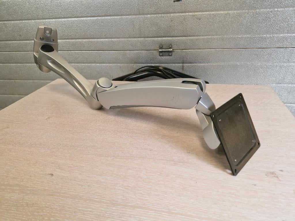 Ergotron monitorarm voor wand montage, Computers en Software, Monitoren, Draaibaar, Info.nl@ergotron.com, Ophalen of Verzenden