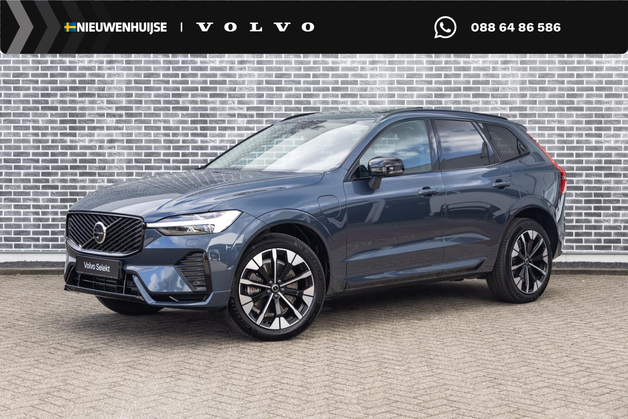 Volvo XC60 2.0 T6 Plug-in Hybrid AWD Ultra Dark | PHEV | Tre, Auto's, Gebruikt, Euro 6, 4 cilinders, Blauw