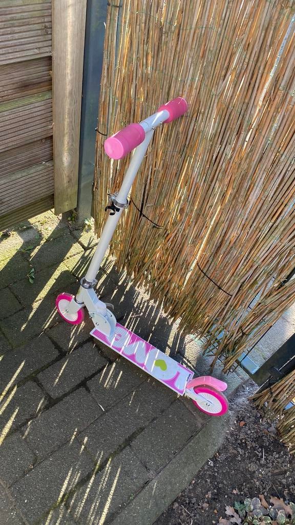 Keurig net meisjes stepje, Fietsen en Brommers, Ophalen, Zo goed als nieuw, Gewone step