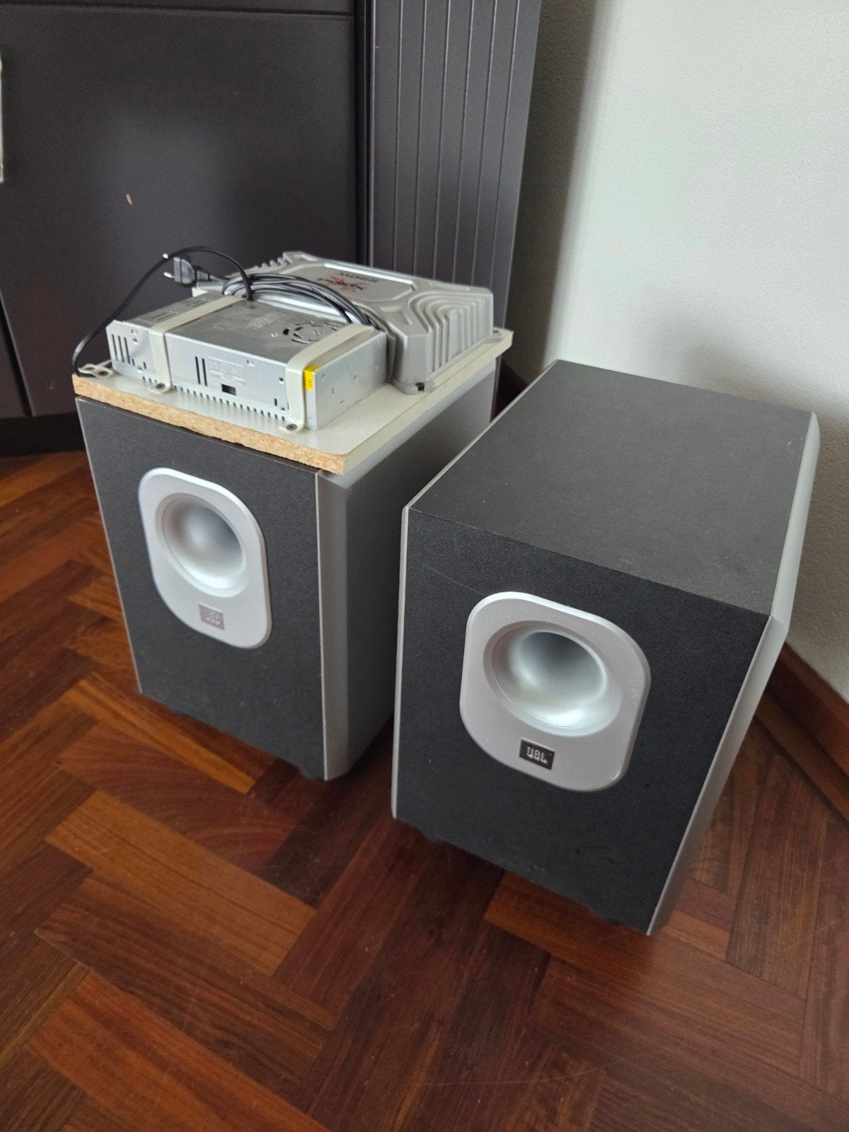 2x jbl subwoofer + alternative amplificador system, Ophalen, Gebruikt