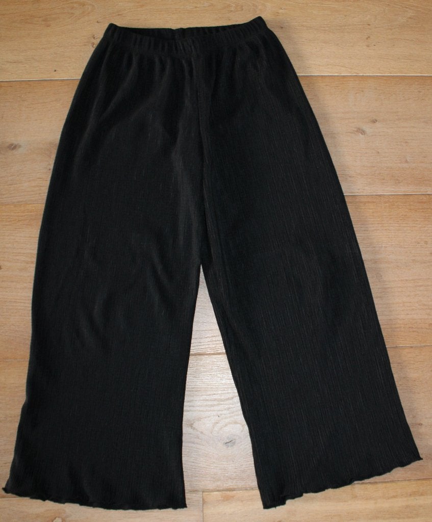 Wijde zomerbroek van Zara 140, Broek, Gebruikt, Meisje, Ophalen of Verzenden