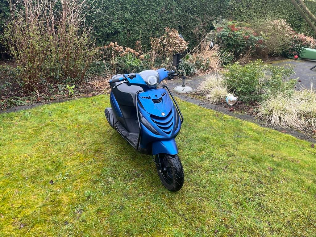 4 takt zip teruil tegen een schakelbrommer, Ophalen, Gebruikt, Overige typen, Piaggio