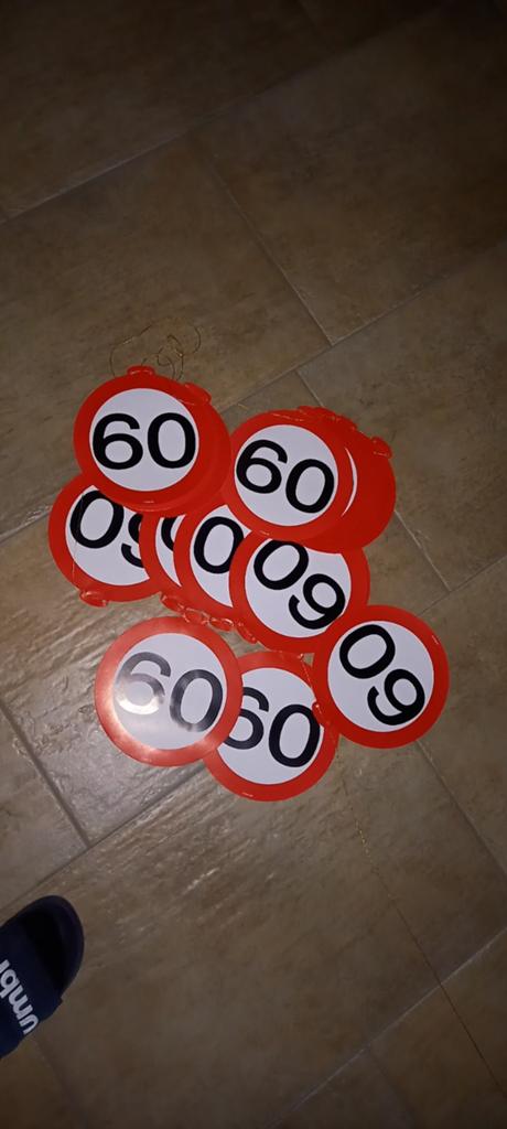 Feestversiering 60 jaar: slingers en ballonnen, Ophalen, Gebruikt, Versiering, Verjaardag