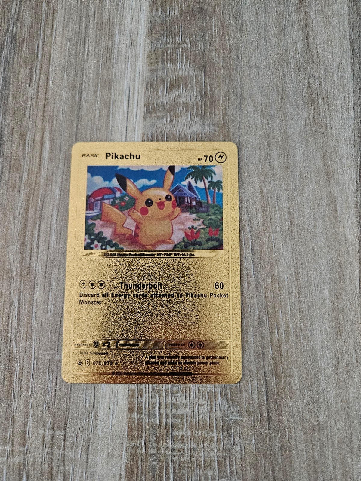 Pikachu gouden pokemon kaart, Ophalen of Verzenden, Zo goed als nieuw