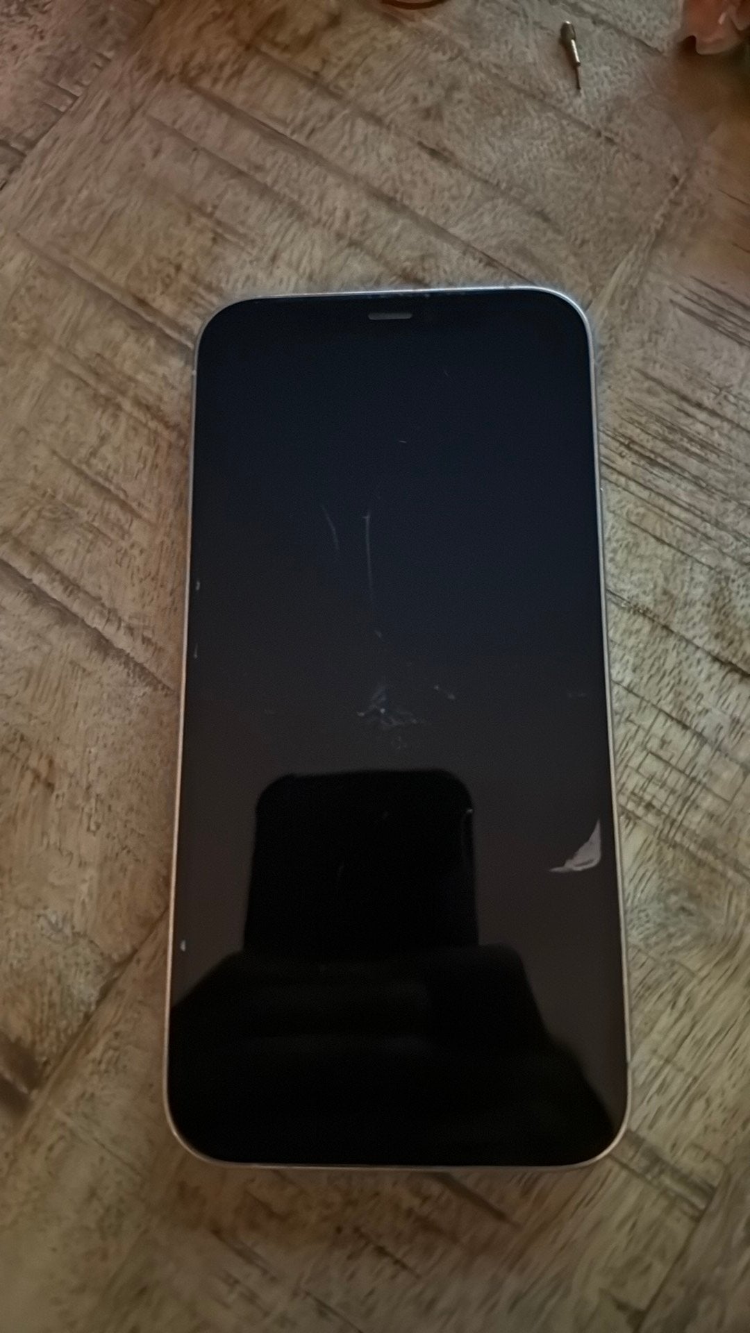 Apple 12 pro licht beschadigd, Telecommunicatie, Mobiele telefoons | Apple iPhone, Ophalen of Verzenden, Zo goed als nieuw, 128 GB