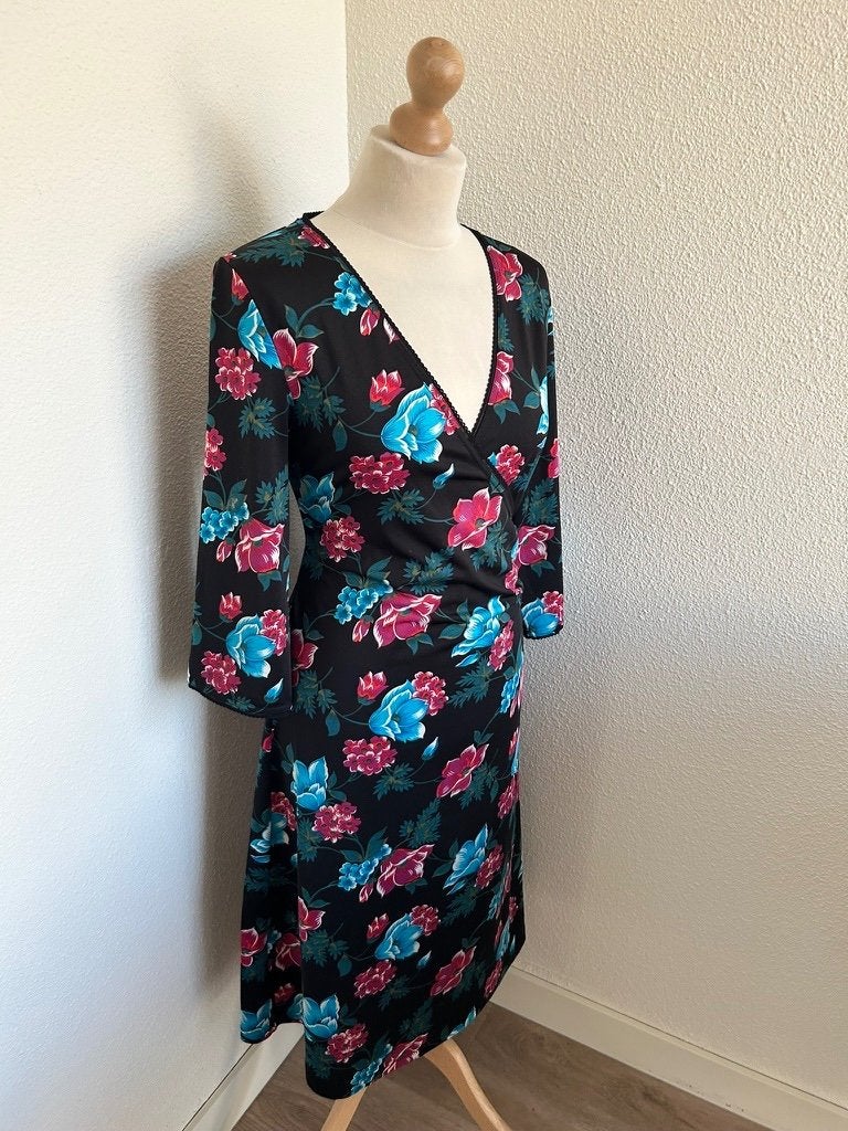 King Louie maat L prachtige bloemen crossdress jurk 3060, Zwart, Maat 42/44 (L), Ophalen of Verzenden, Zo goed als nieuw