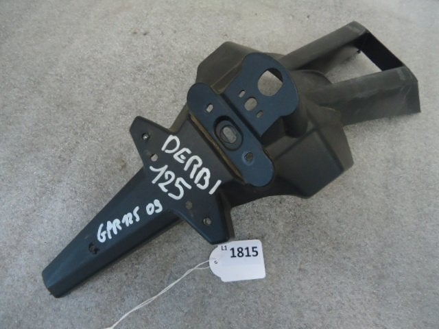 GPR125 2005 - 2009 Derbi Nummerplaathouder D1-19908