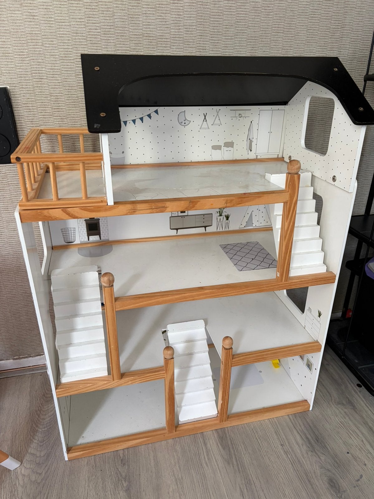 Poppenhuis, Ophalen, Zo goed als nieuw