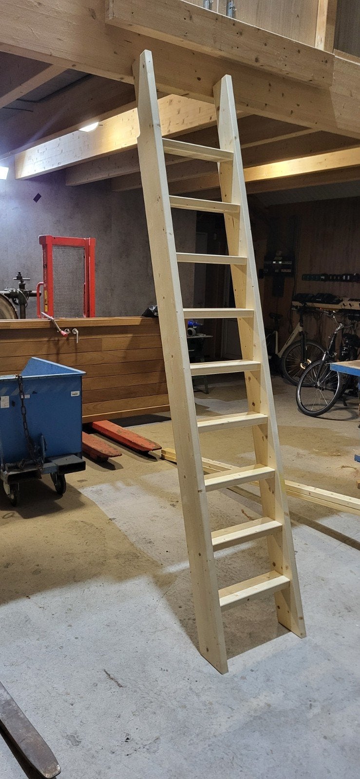 Stevige houten trap voor zolder of hoogslaper, Ophalen, Nieuw, Ladder, 2 tot 4 meter
