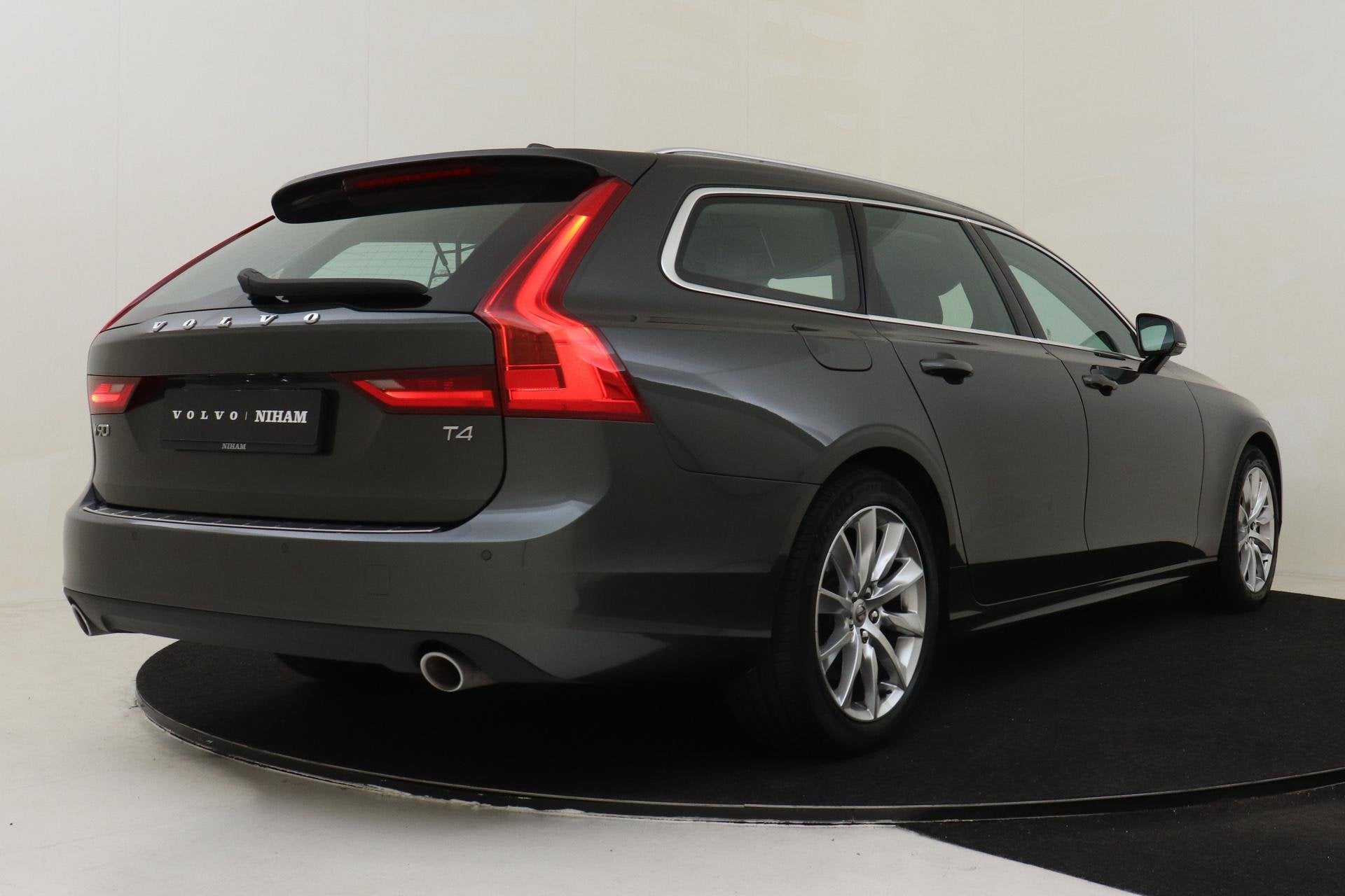 Volvo V90 T4 AUT. MOMENTUM PRO -LEDER|CAMERA|ADAP.CRUISE|SCA, 12 maanden, 15 km/l, Euro 6, 4 cilinders