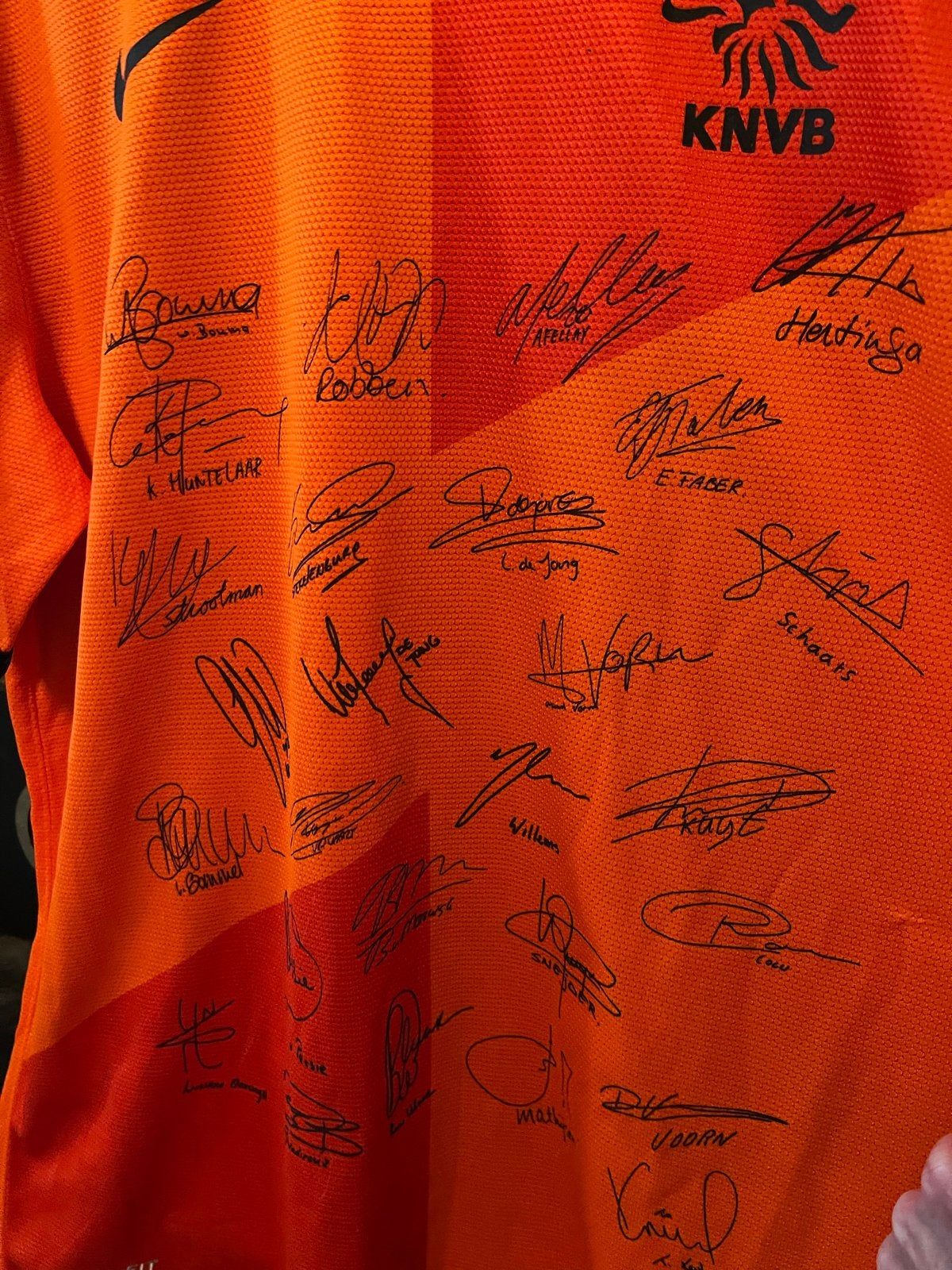 Gesigneerd Oranje voetbalshirt KNVB - Uniek verzamelobject, Ophalen, Maat 52/54 (L), Nike, Oranje