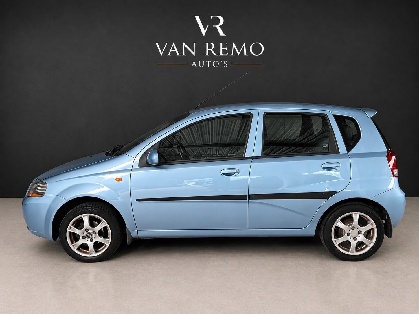 Daewoo Kalos 1.4-16V Automaat|Airco|Pdc|5drs|Nap!, Auto's, Daewoo, 94 pk, Zwart, 4 cilinders, Bedrijf