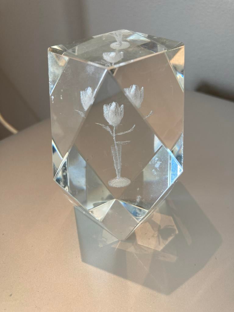 Kristallen glazen kubus met 3D roos, Antiek en Kunst, Ophalen of Verzenden