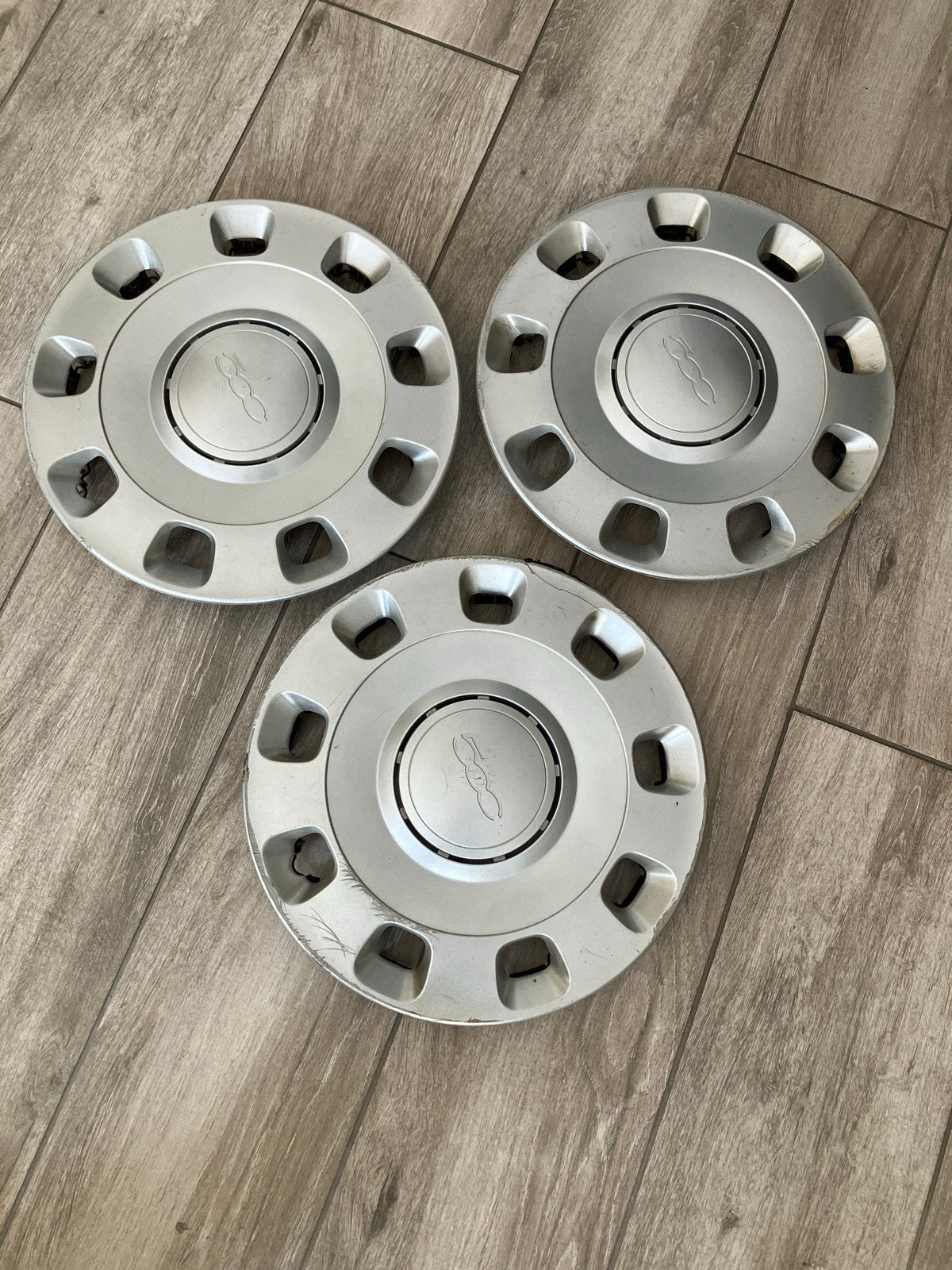 Set van 3 Fiat 500 wieldoppen, Auto diversen, Wieldoppen, Gebruikt, Ophalen of Verzenden