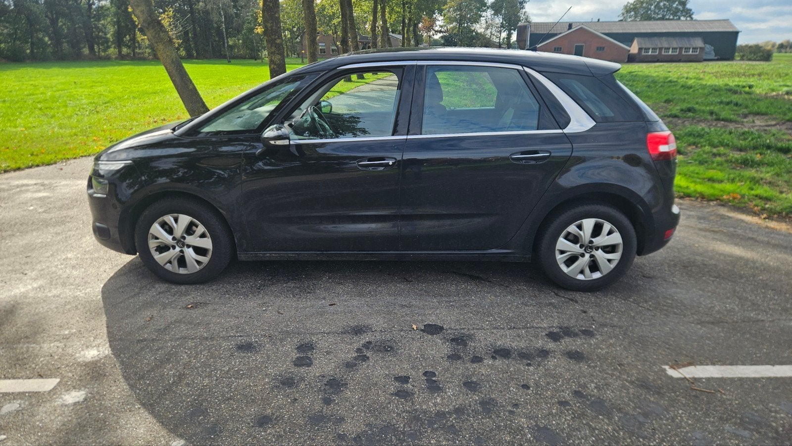 Citroën C4 1.6 E-hdi 88KW EGS 2015 Zwart, Auto's, Stof, 4 cilinders, Zwart, Origineel Nederlands