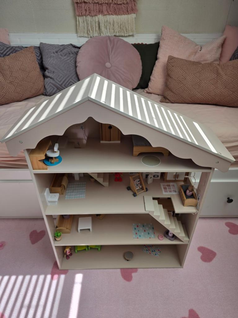 Petite Amélie poppenhuis, Ophalen, Zo goed als nieuw, Poppenhuis