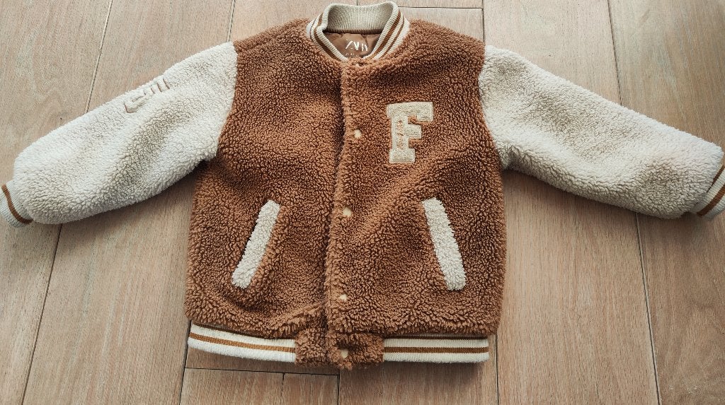 Teddy Jas van Zara maat 104, Kinderen en Baby's, Ophalen of Verzenden, Gebruikt, Jongen of Meisje, Jas