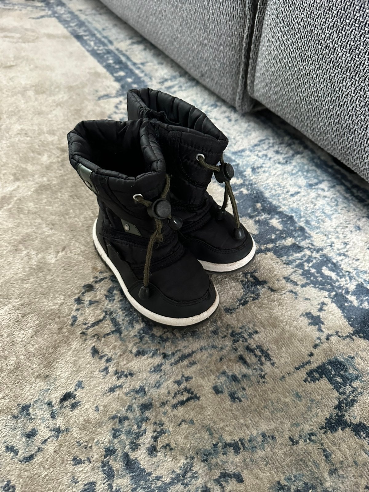 Zwarte snowboots / winter laarzen maat 24, Gebruikt, Jongen of Meisje, Ophalen of Verzenden, Laarzen