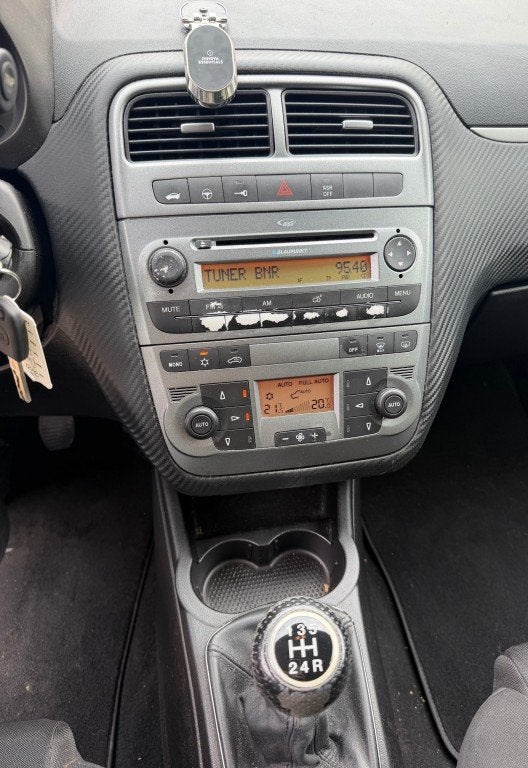 Fiat PUNTO 1.4-16V Sport CLIMA 17 INCH 2de eig PDC NAP APK 4, Auto's, Fiat, Voorwielaandrijving, 4 cilinders, 400 kg, 49 €/maand