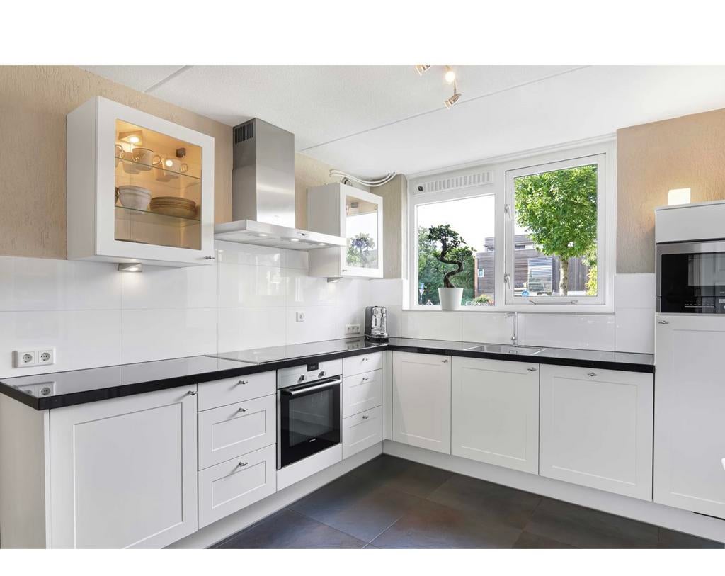 Complete keuken te koop, inclusief goed werkende apparatuur, Ophalen, Zo goed als nieuw, Hoekkeuken