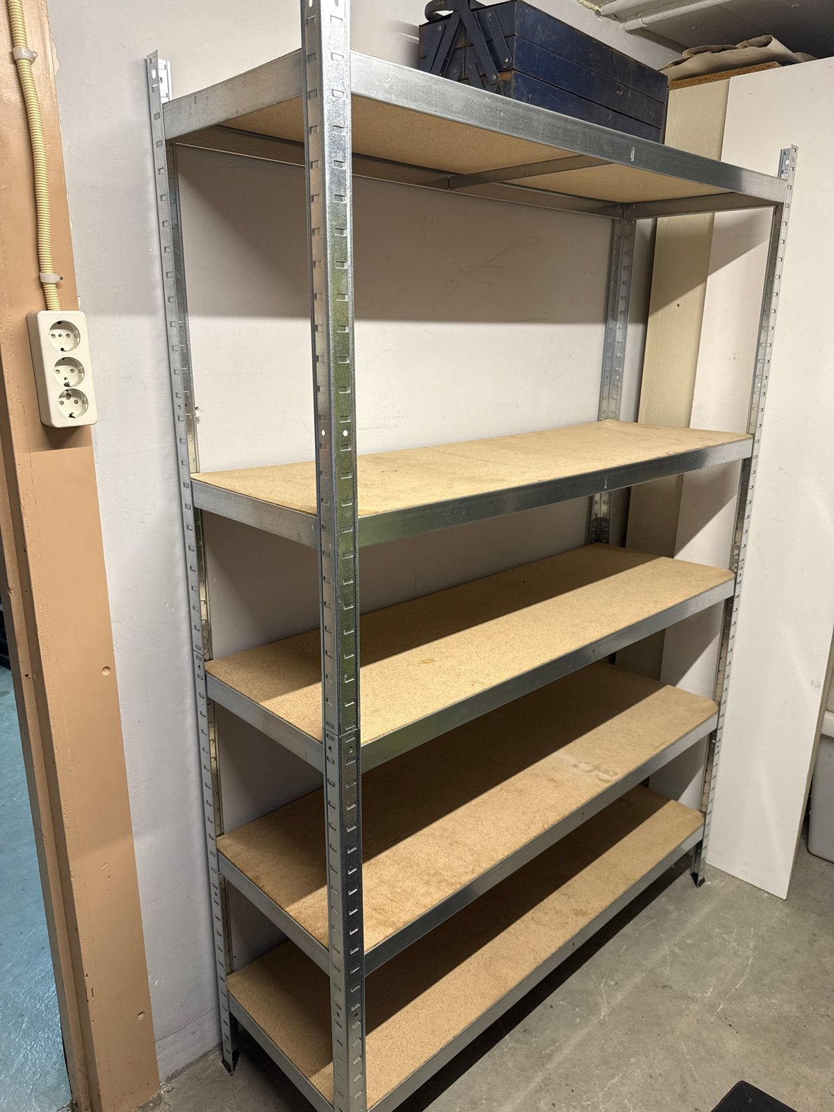 Stevig metalen opbergrek met 5 houten planken, Ophalen of Verzenden, Gebruikt