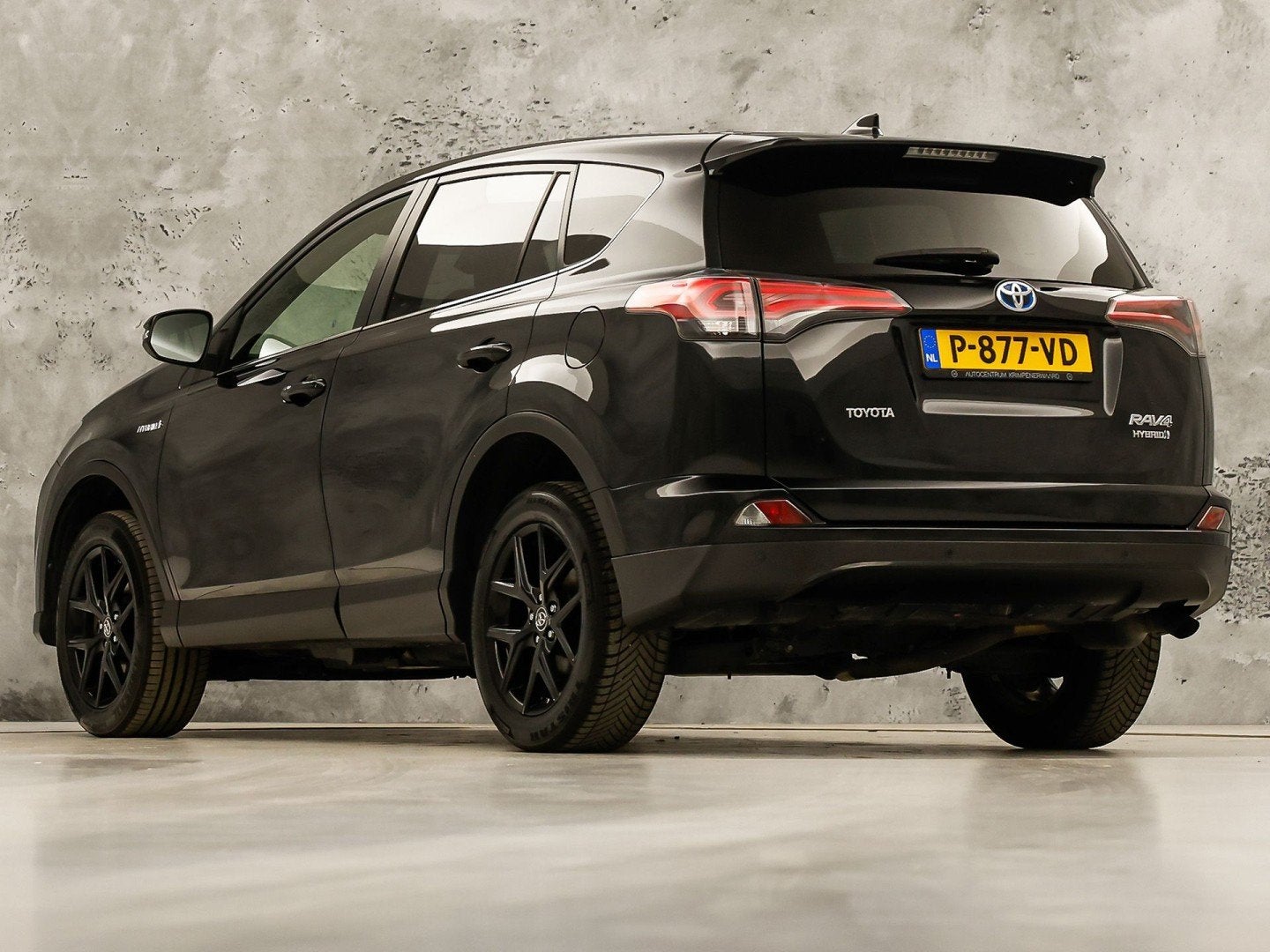 Toyota RAV4 2.5 Hybrid Energy 197Pk Automaat (BLACK PACK, NA, Auto's, Toyota, 12 maanden, Stof, Gebruikt, Zwart