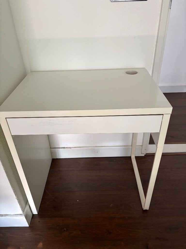 IKEA bureau, Huis en Inrichting, Bureaus, Ophalen, Demontabel, Gebruikt, 73 cm