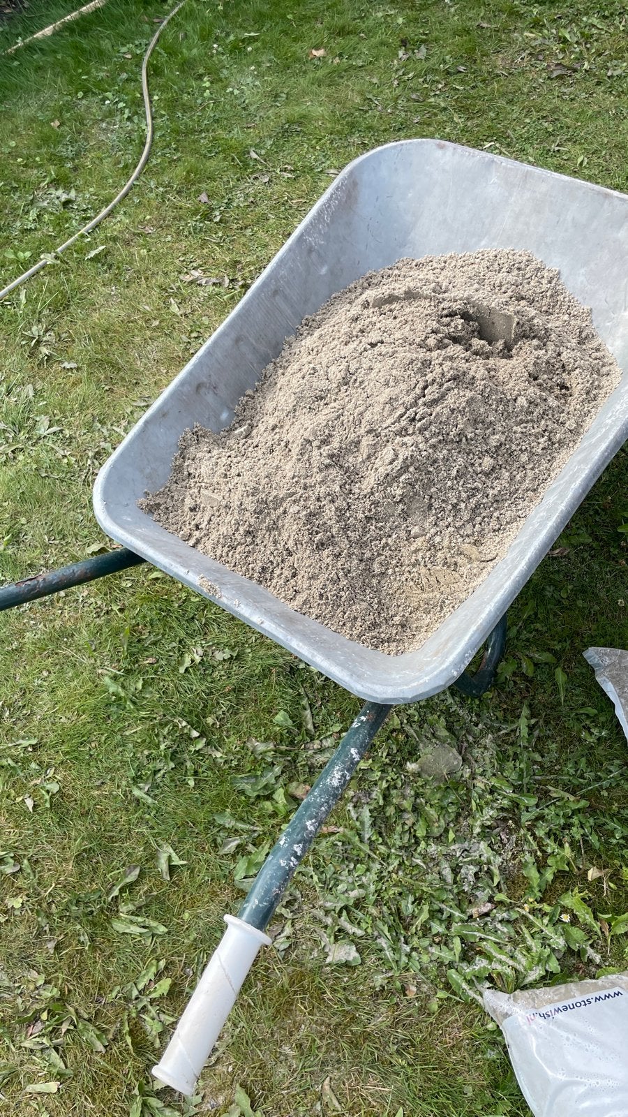 Gratis schoon zand voor terras of zandbak (1 kruiwagen), Ophalen, Gebruikt, Ophoogzand