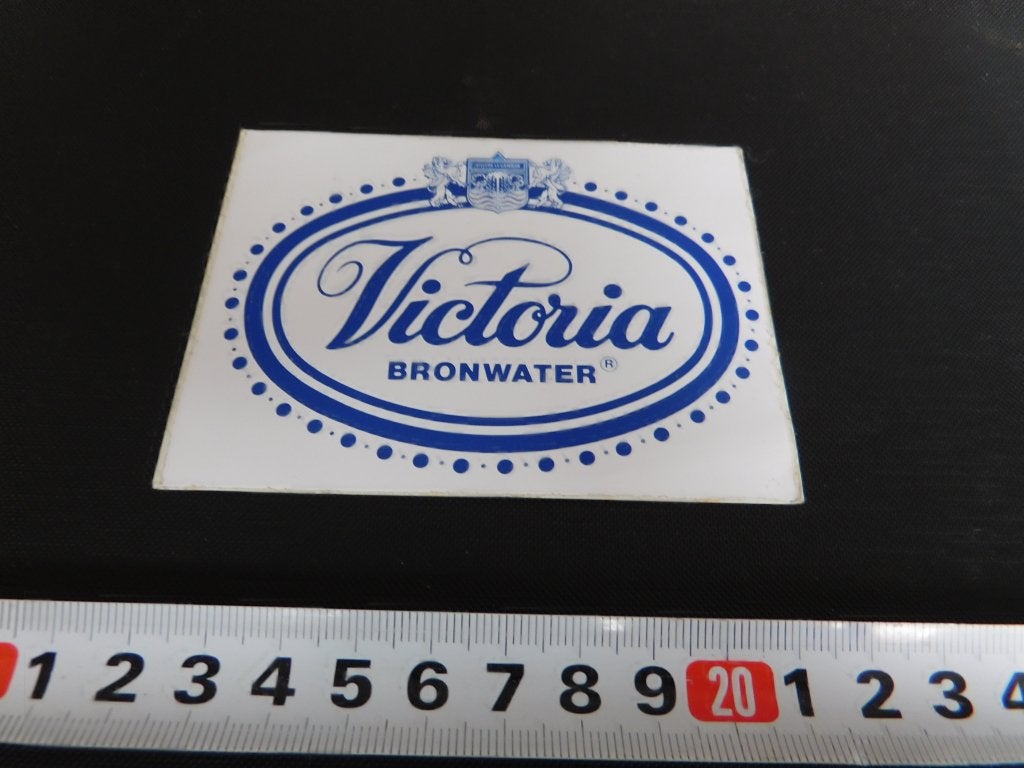 sticker VICTORIA Bronwater, Ophalen, Zo goed als nieuw
