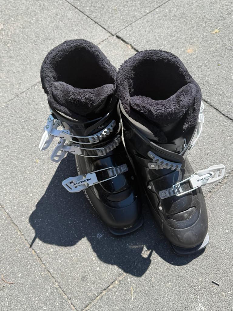 Salomon skischoenen, maat 24/24.5 (285 mm), Sport en Fitness, Skiën en Langlaufen, Gebruikt, Schoenen, Skiën, Salomon