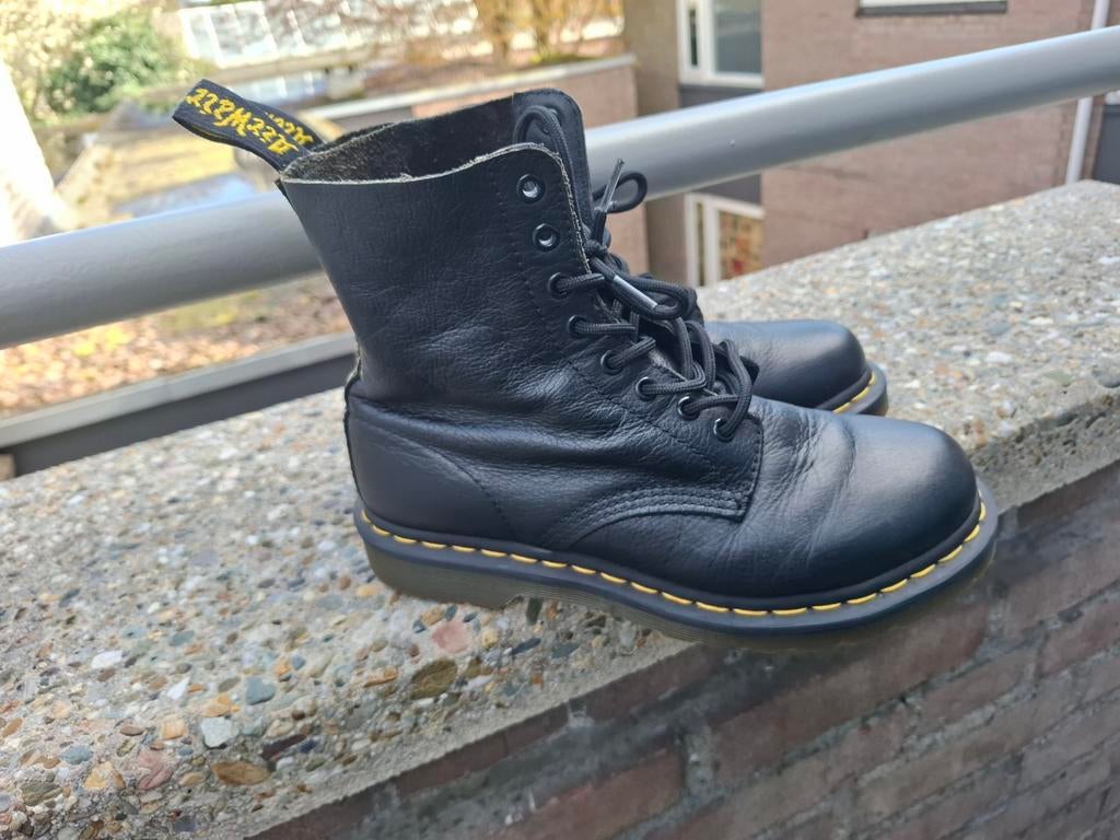 Dr. Martens 1460 Pascal Zwart Leer - Maat 39, Kleding | Dames, Schoenen, Zwart, Lage of Enkellaarzen, Ophalen of Verzenden, Dr. Martens