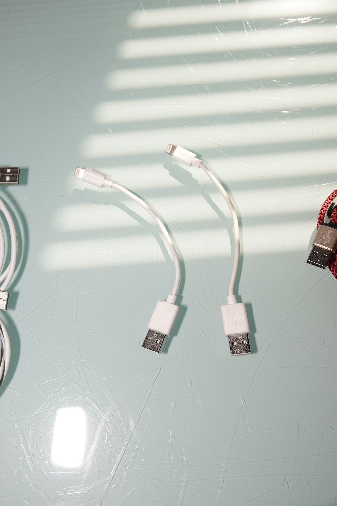 Apple Iphone Ipad oplaad snoertjes USB A lightning, Ophalen of Verzenden, Zo goed als nieuw, Oplaadkabel, Apple