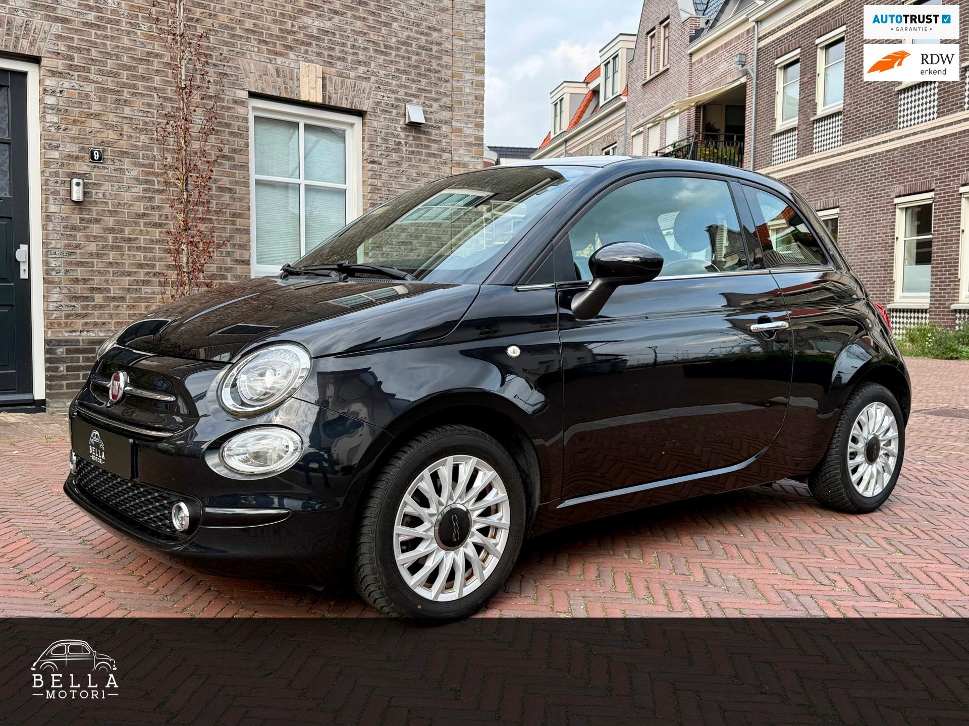 Fiat 500 1.2 Lounge | RIJKLAARPRIJS | Black on Black | Apple, Voorwielaandrijving, Stof, Gebruikt, 4 cilinders