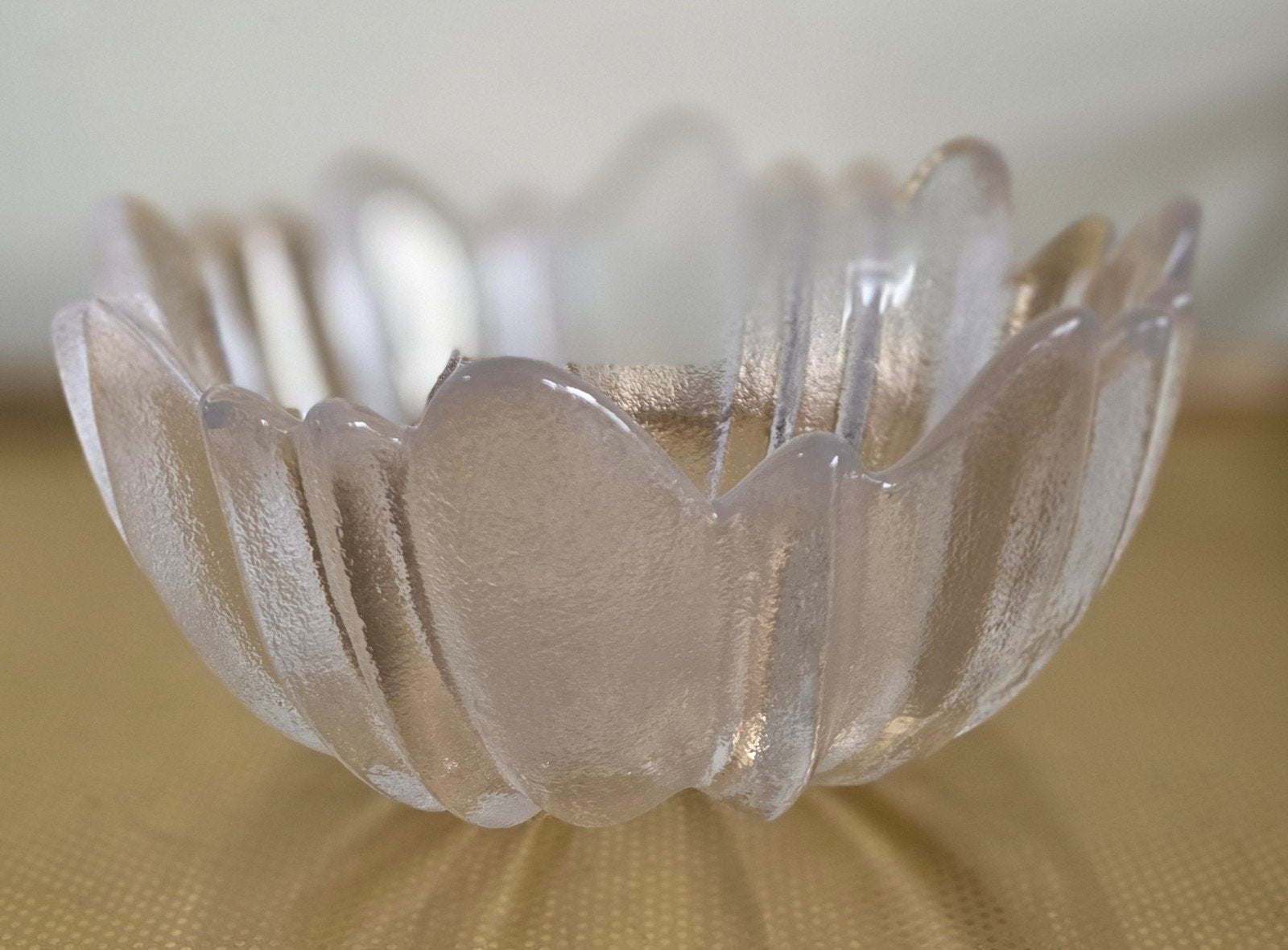 Vintage Dartington Crystal 'Daisy' schaal – Frank Thrower, Antiek en Kunst, Ophalen