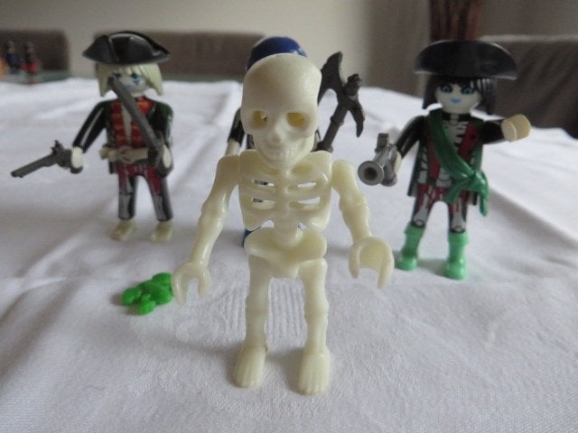 Te koop aangeboden: Playmobil, spookpiraten, Pirates, Complete set, Ophalen of Verzenden, Zo goed als nieuw