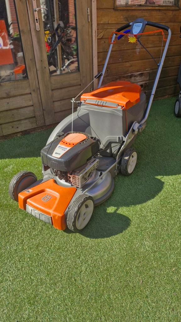 Husqvarna motormaaier met aandrijving., Tuin en Terras, Ophalen, 50 cm of meer
