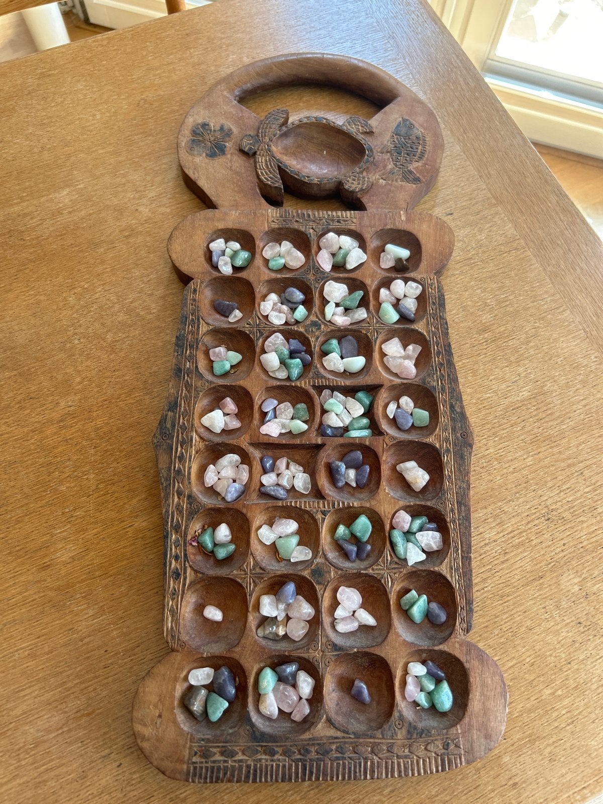 Mancala spel van hout met edelstenen, Hobby en Vrije tijd, Gezelschapsspellen | Bordspellen, Een of twee spelers, Ophalen of Verzenden
