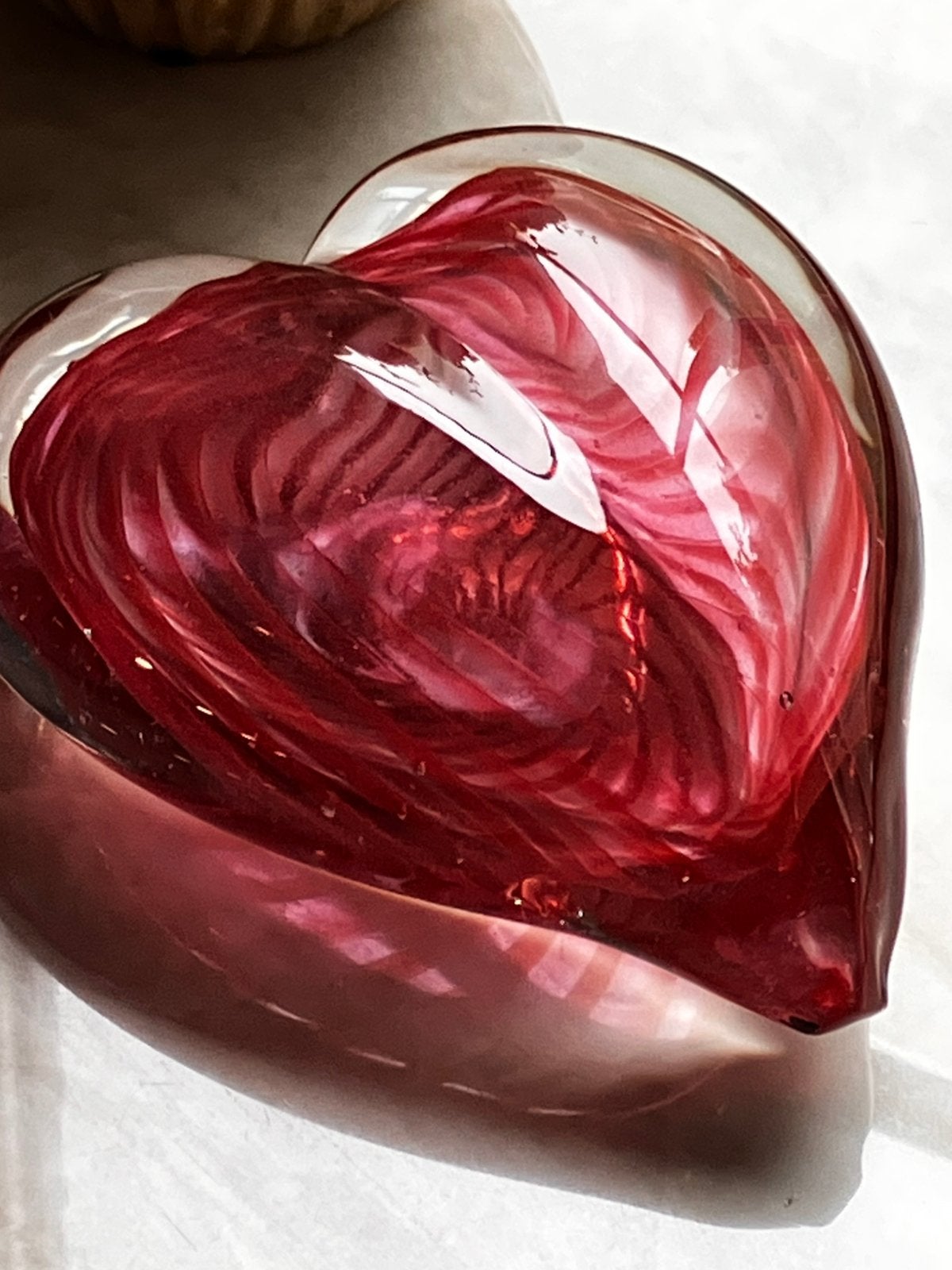 Zwaar groot mondgeblazen glazen hart sculptuur Murano style, Ophalen of Verzenden