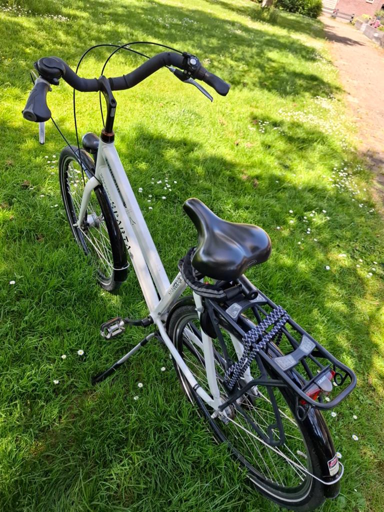 Een nette damesfiets Sparta 28 inch, Fietsen en Brommers, Fietsen | Dames | Damesfietsen, Ophalen, Zo goed als nieuw, Sparta, Versnellingen