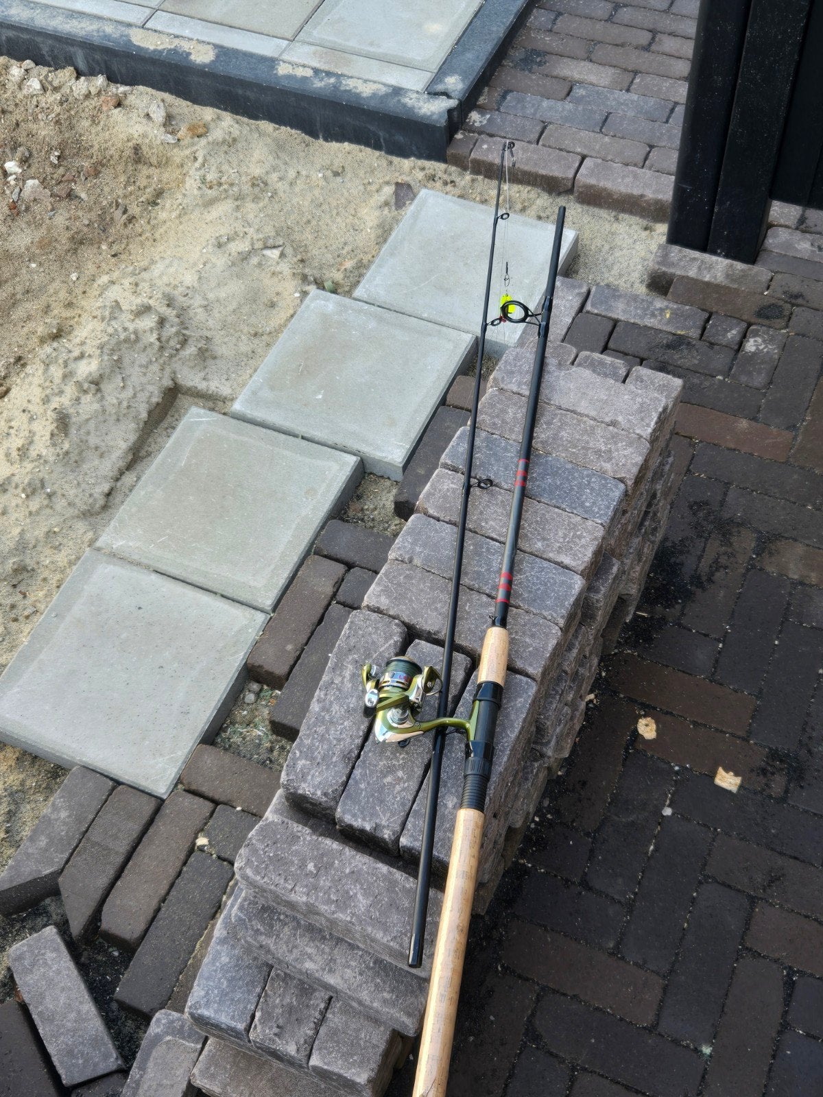Complete vishengel met molen en kunstaas, Watersport en Boten, Ophalen, Gebruikt, Complete hengel